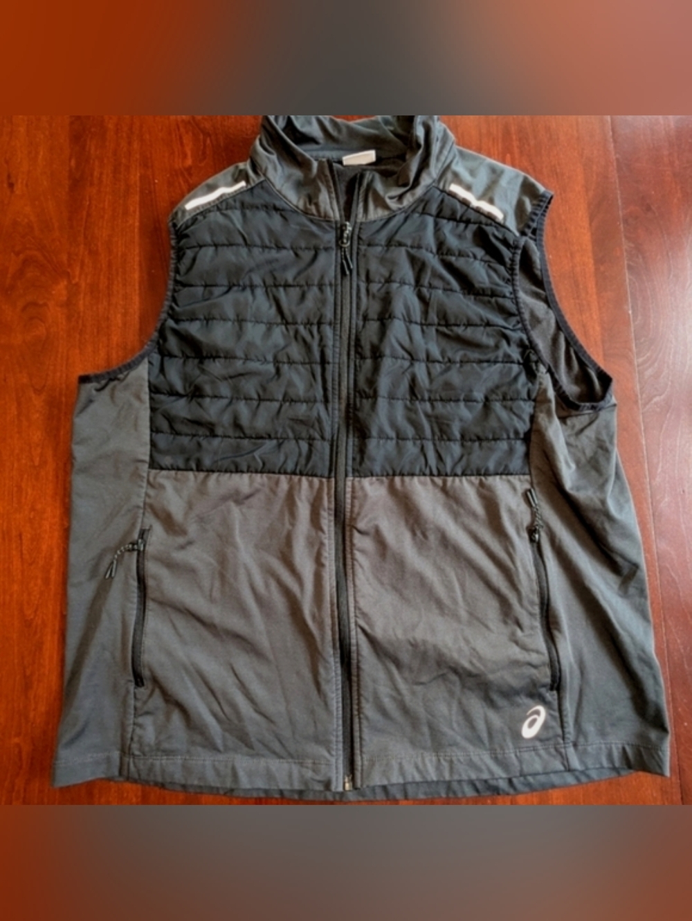 Men's Asics Lightweight Vest, Size XL, Black